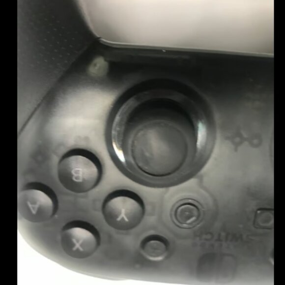 Switch Pro Controller - Picture 4 of 6